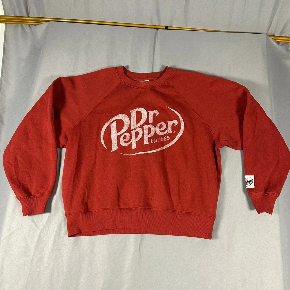 Dr Pepper Red Graphic Sweatshirt Mens Medium Raglan Distressed Logo
